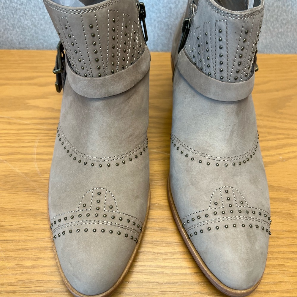 Vince Camuto Dorintina Ankle Boots
